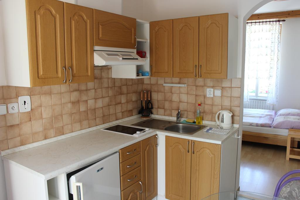 Apartamento Penzion Gomelská Horní Stropnice Exterior foto